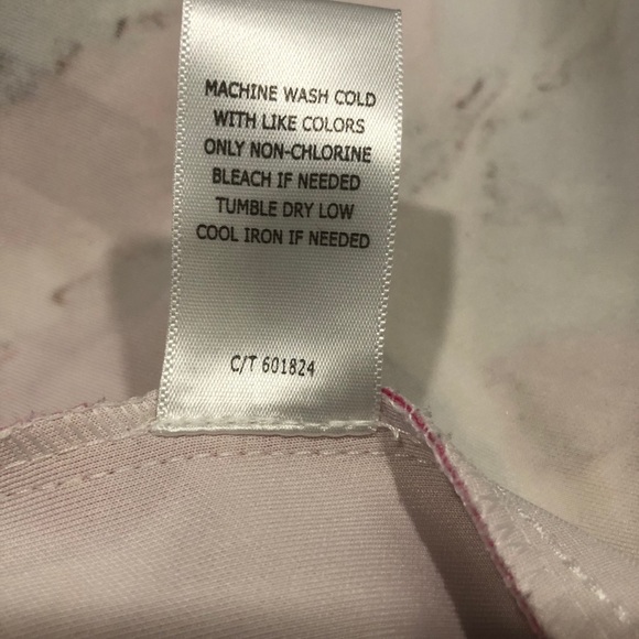 Plus size black and floral dress with pockets - Picture 8 of 9